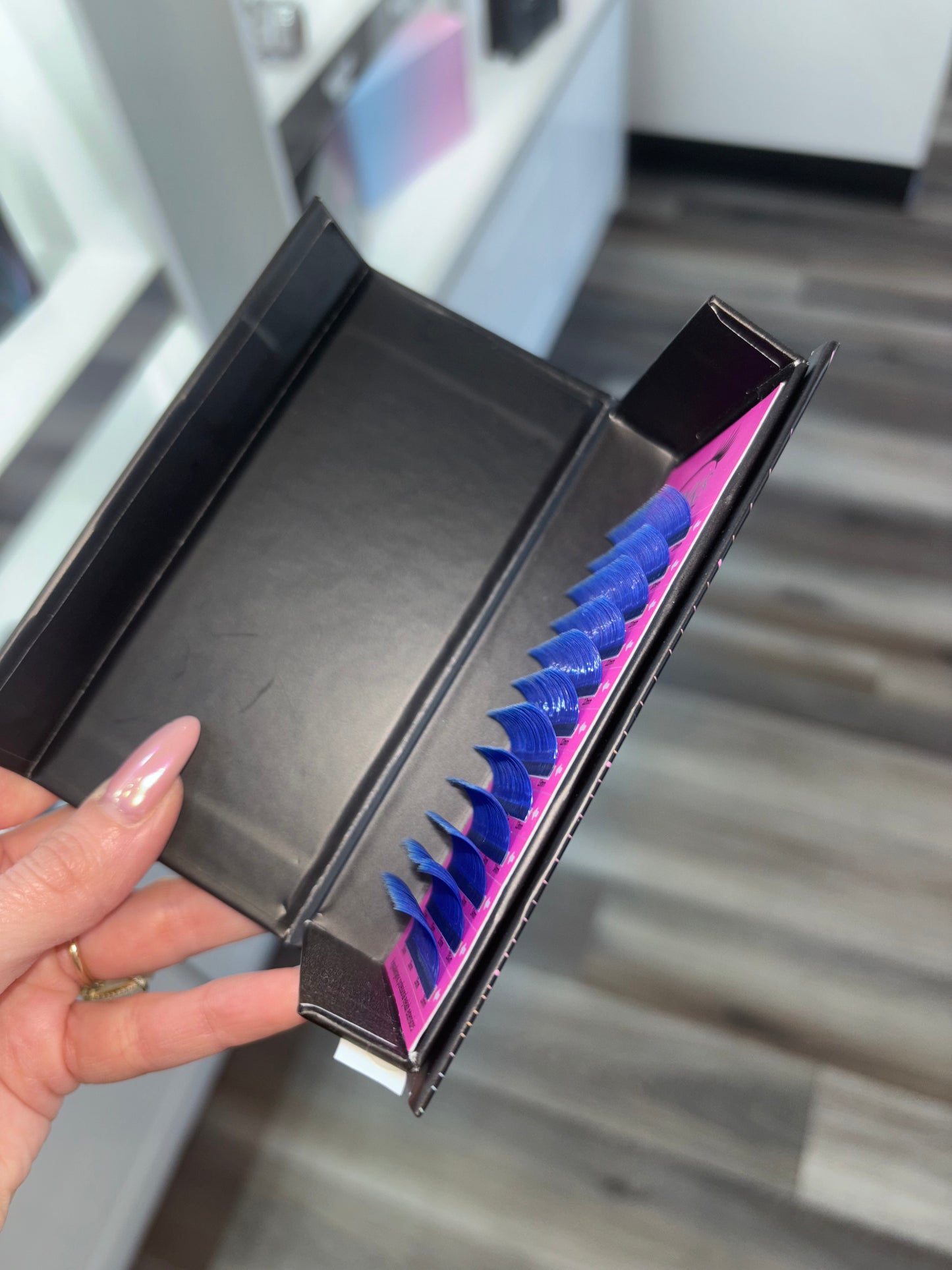 Color - Dark Blue C curl